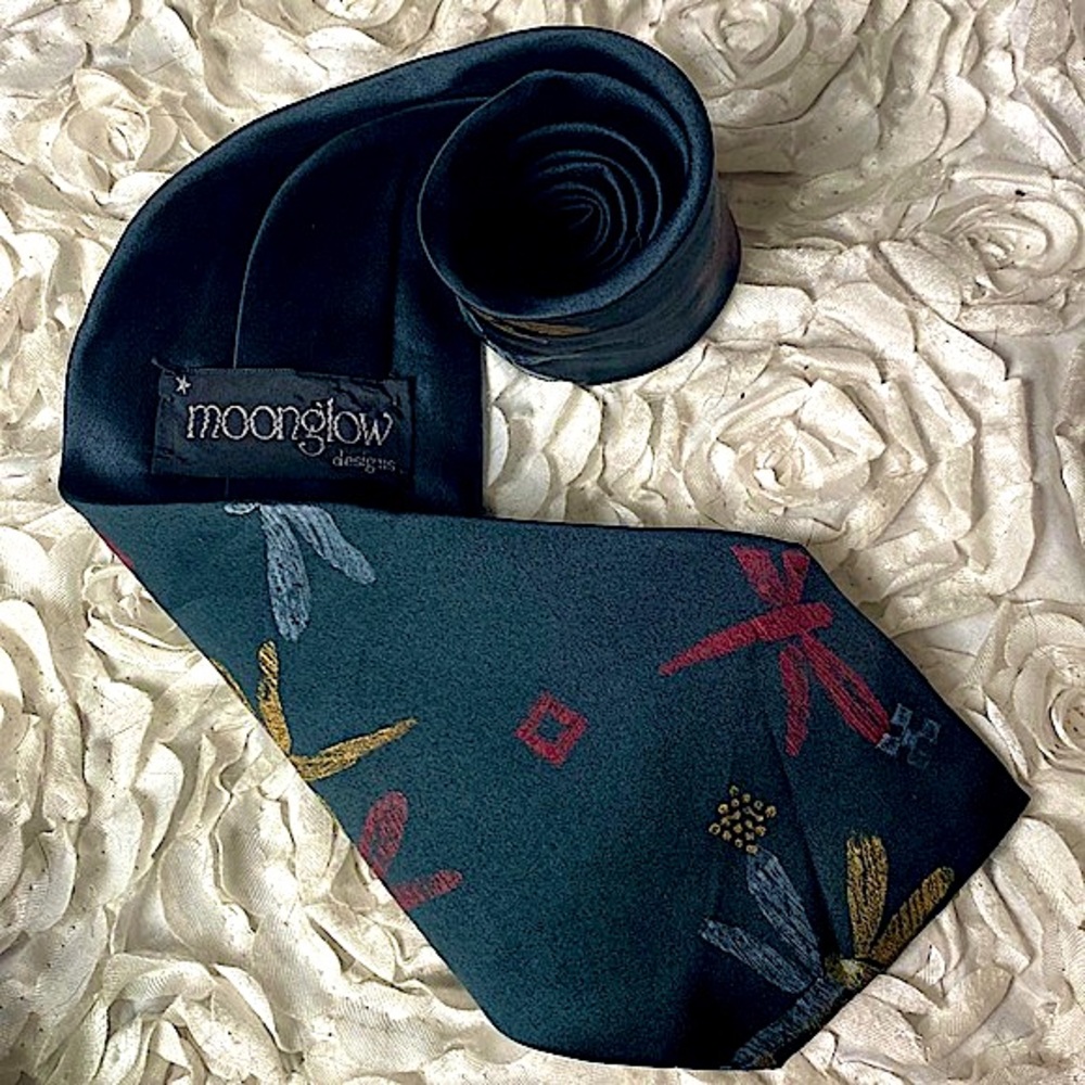 New Moonglow firefly embroidered mens tie